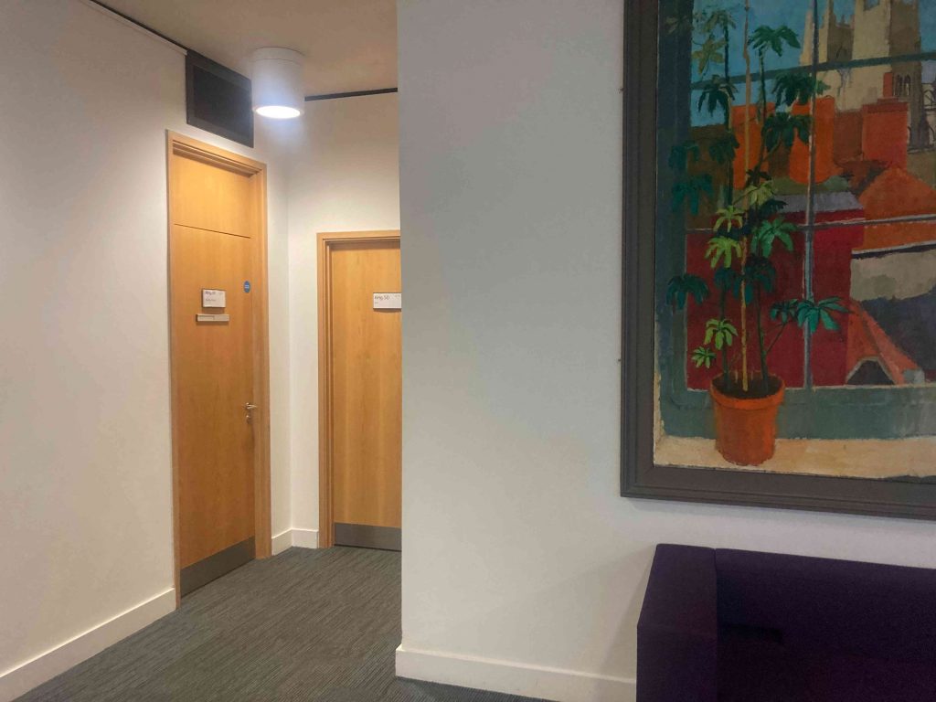 The entry way towards AHg.49.
