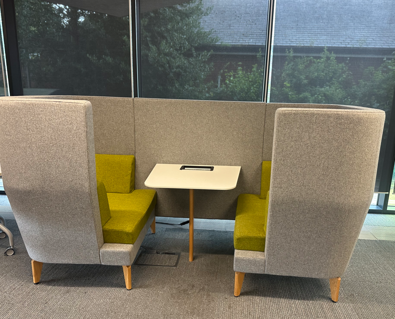 Double booths and table on Ground Floor.